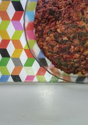 Una foto de Tortilla de hojas de remolacha