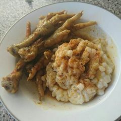 A picture of Samp and chicken feet.