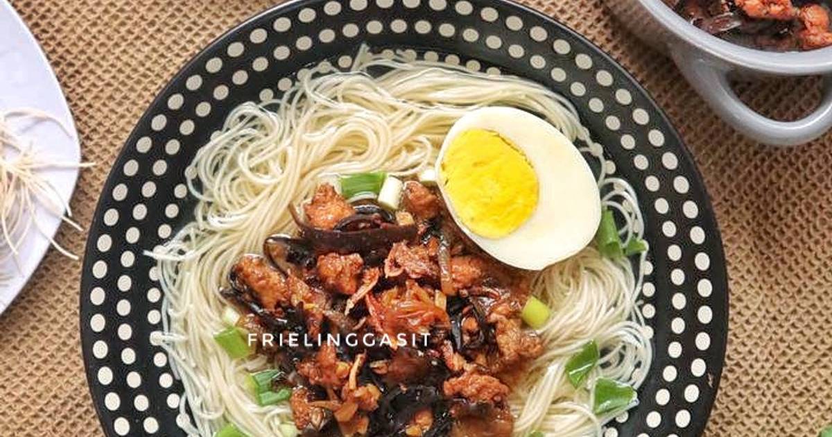 Resep Misoa Kuah Topping Ayam Jamur oleh Frielingga Sit Cookpad