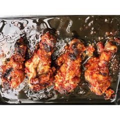 A picture of Grilled drumsticks.