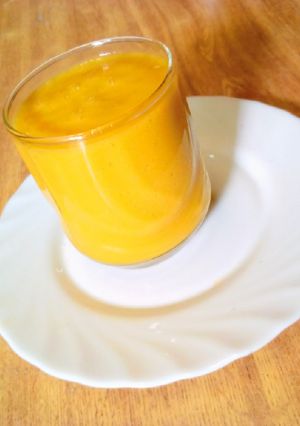 A picture of Mango avocado smoothie.