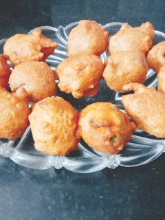 காரா வடை (Kaaraa vadai recipe in tamil) செய்முறை முக்கிய புகைப்படம்