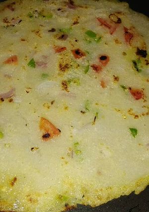 A picture of Rava uttapam.