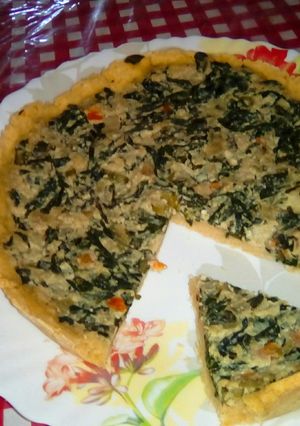 Una foto de Mini tarta de masa de garbanzos, con acelga, ricota y choclo 💚