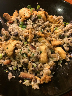 A picture of Chicken & Rice with Black Beans.