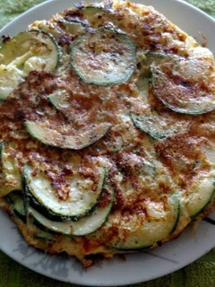 Una foto de Tortilla de calabacín (zapallo italiano)