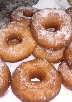 Una foto de Donas y bolitas con dulce de leche🤗🇦🇷🤗🇦🇷