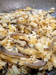 Una foto de Arroz con setas