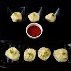 A picture of Paneer momos.