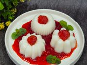 Gambar puding stroberi