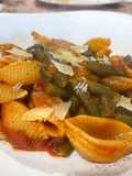 Conchiglie Rigate con Fagiolini, Pomodorini Freschi e Pecorino
