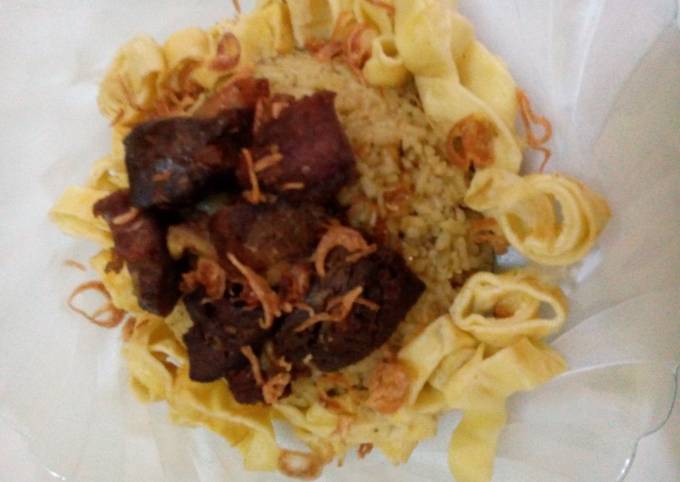 Resep: Nasi kebuli memanfaatkan sisa kuah gule Menu Enak Dan Mudah Dibuat