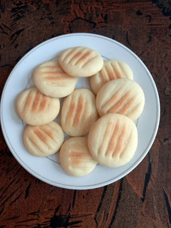 A picture of Egg cookies 🫓🫓.