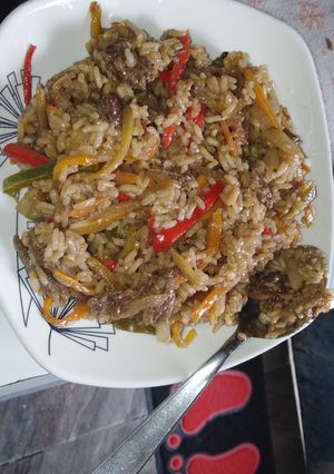 Una foto de Salteado de verduras con carne