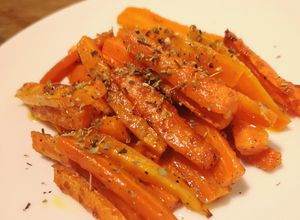 Foto di Carote al forno con parmigiano e aglio