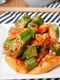 Tumis Okra Ayam Pedas