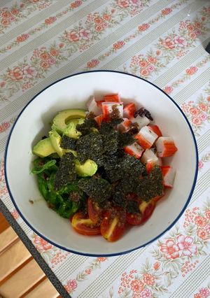 รูปของ Poke bowl ปูอัด