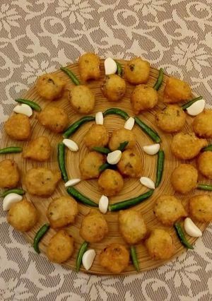 A picture of Mix dal vada/Dal vada/moong dal pakoda.
