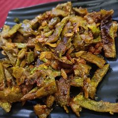 A picture of Leftover roti noodles.