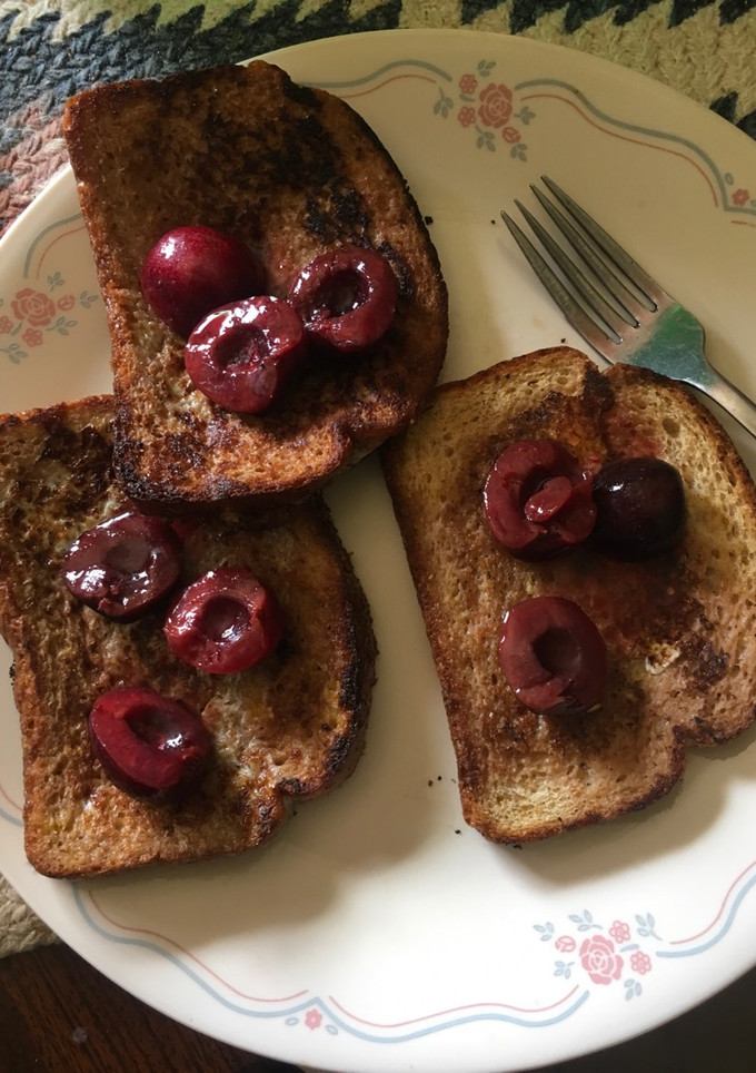A picture of Cherry toast.