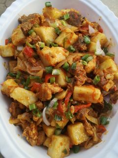 Yam and beef stir fry ainihin hoton girkin