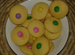 Una foto de Deliciosas galletitas con rocklets 🍥