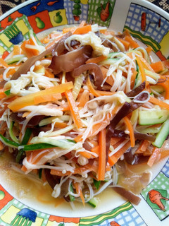涼拌金針菇(開胃涼拌菜)(素食料理)(清冰箱料理) 的食譜成品照片