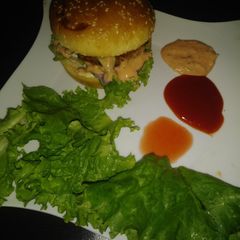 BeefBurger A picture of BeefBurger.