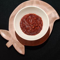 Hot garlic sauce A picture of Hot garlic sauce.