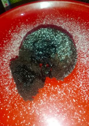एगलेस चोको लावा केक(Eggless choco lava cake recipe in Hindi) रेसिपी मुख्य फोटो