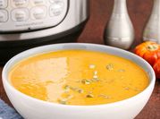 A picture of pumpkin puree can