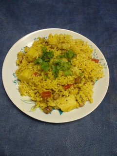 ખારી ભાત (Khari Bhat Recipe In Gujarati) રેસીપી મુખ્ય ફોટો