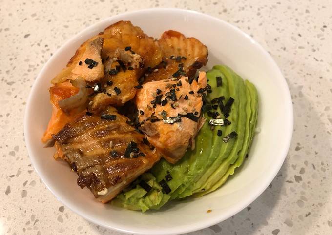 Simple Way to Make Homemade Teriyaki Salmon Avocado Bowl
