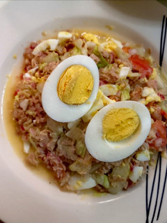 Una foto de Ensalada de atún a mi manera
