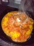 Arroz amarillo con albóndigas. Hecho por Mayra!