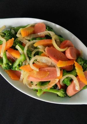 Foto resep Tumis Brokoli Sosis