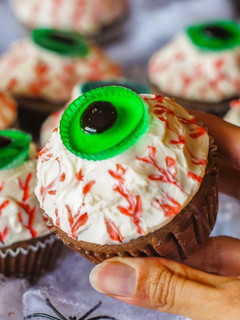 Una foto de Cupcakes ojos Halloween (sin gluten)