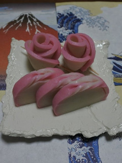 A picture of How to make decorative kamoboko.