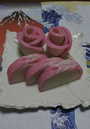A picture of How to make decorative kamoboko.