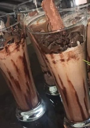 ओरियो शेक (oreo shake recipe in Hindi) रेसिपी मुख्य फोटो