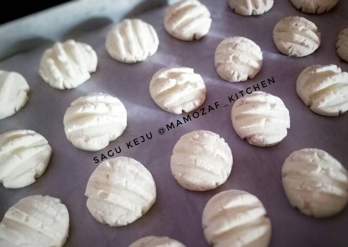 Cara Gampang Membuat Sagu Keju, Bisa Manjain Lidah