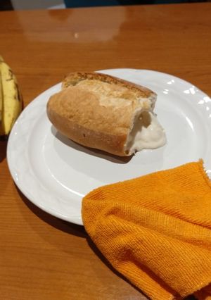 Una foto de Torta de plátano con crema