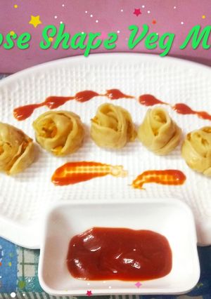A picture of Rose Shape Veg Momos.