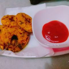 A picture of Chana daal vade.