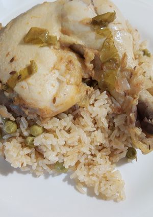 Una foto de Cuarto de pollo con arroz