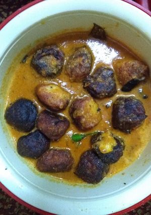 A picture of Chena kofta curry.
