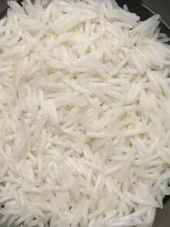 A picture of Kenyan boiled rice.
