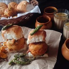 A picture of Vada pav.