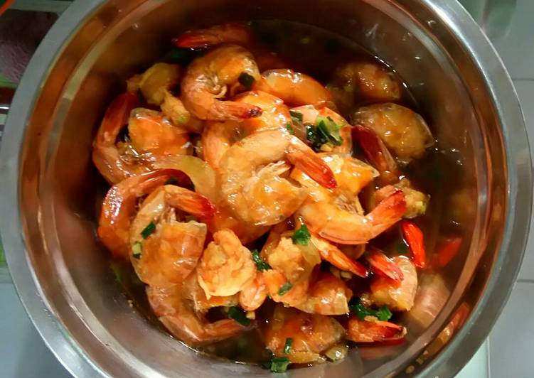 Langkah Menyiapkan Udang saus inggris yang Enak