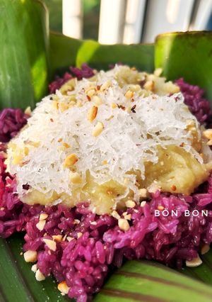Hình của món Xôi Lá Cẩm Sầu Riêng.